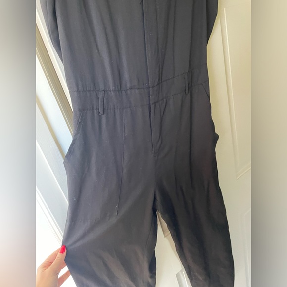 REVOLVE SHORT SLEEVE JOGGER JUMPSUIT-LBLC THE LABEL - Picture 7 of 8